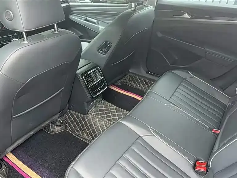 Volkswagen Passat — фото 3