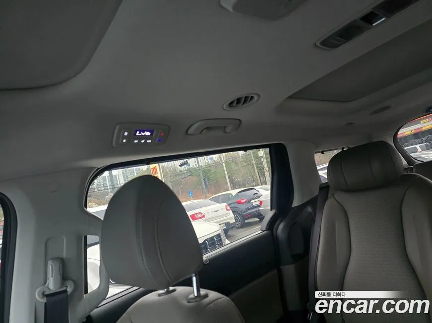 Kia Carnival — фото 2
