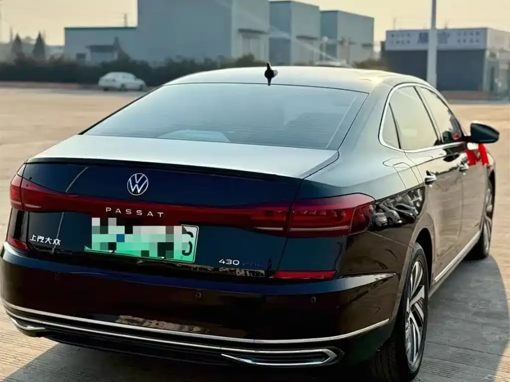 Volkswagen Passat New Energy — фото 3