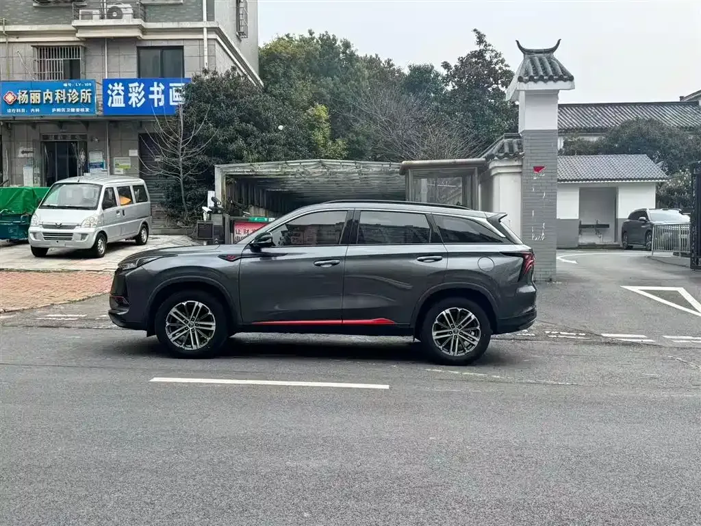 Changan CS75PLUS — фото 4