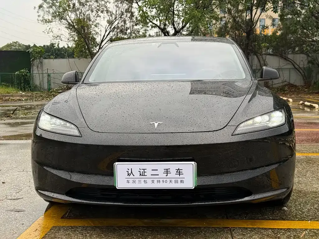Tesla Model 3 — фото 10