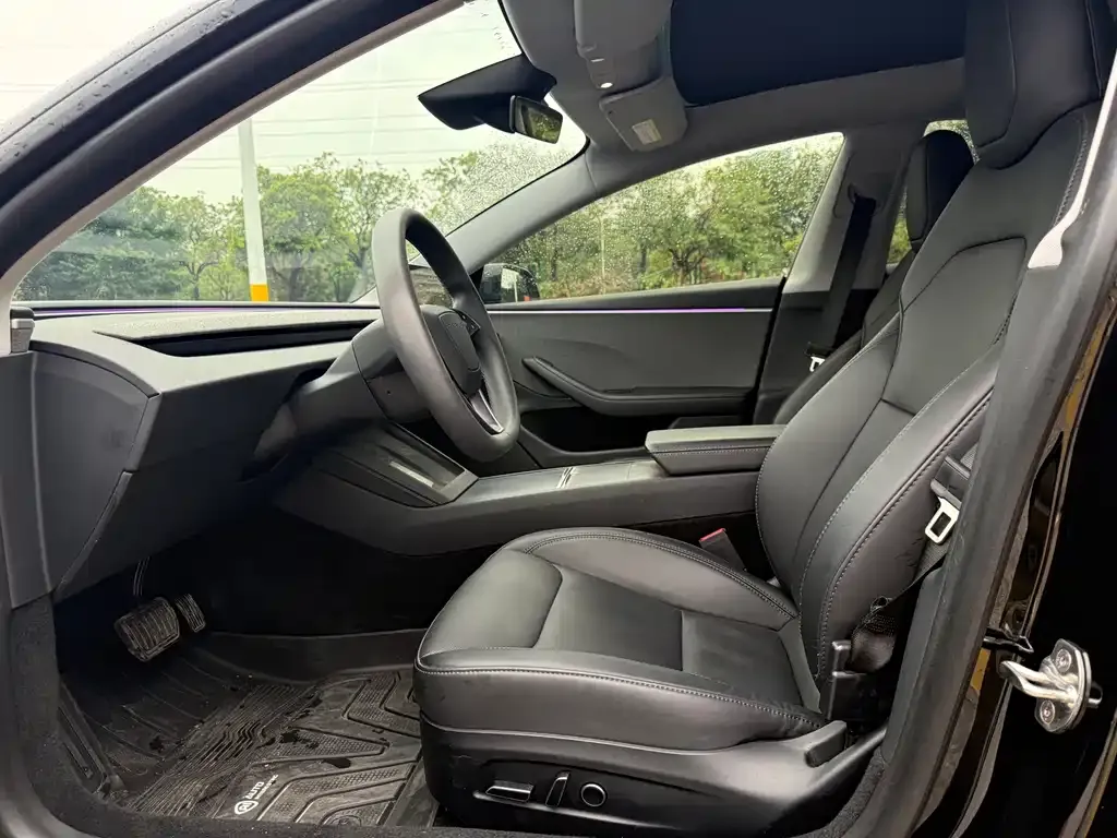 Tesla Model 3 — фото 4