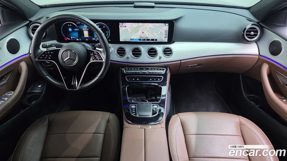 Mercedes-Benz E-Class — фото 7