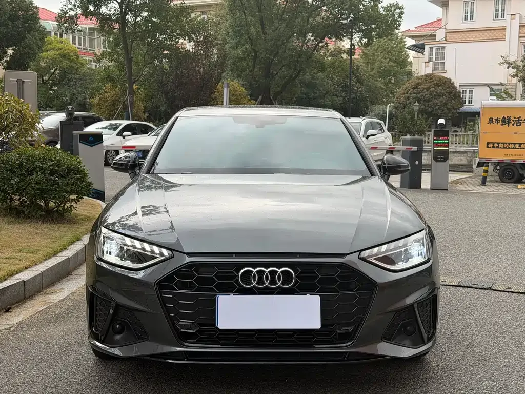 Audi A4L 2024 из CN, фото 10