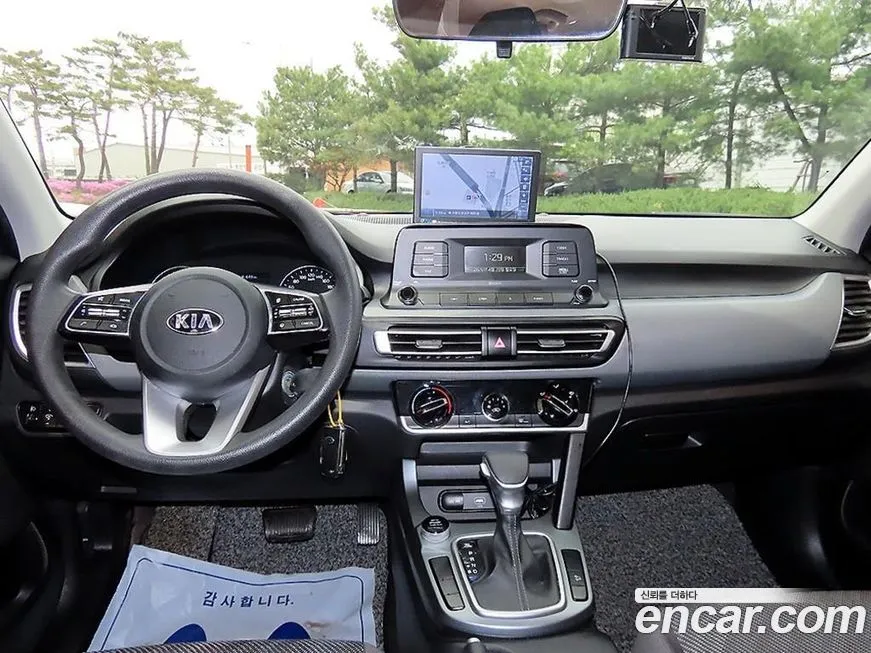 Kia Seltos 2021 из KR, фото 2