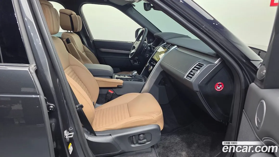 Land Rover Discovery 2024 из KR, фото 10