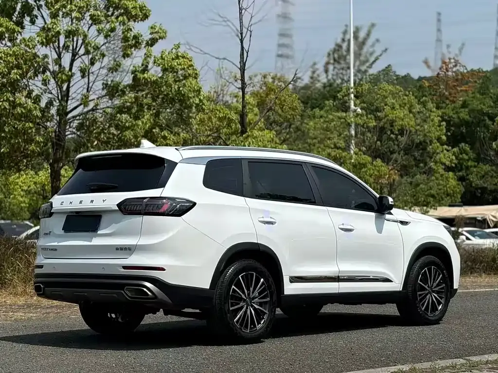 Chery Tiggo 8 PLUS — фото 8