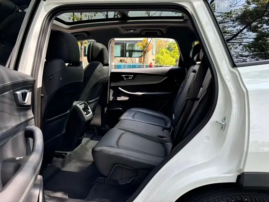 Chery Tiggo 8 PLUS — фото 3