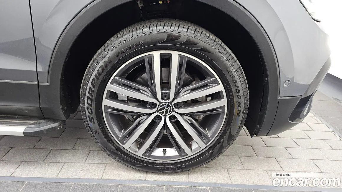 Volkswagen Tiguan 2023 из KR, фото 8