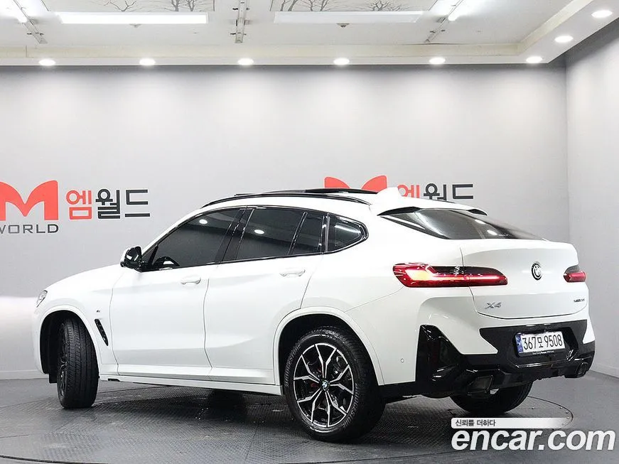 BMW X4 — фото 4