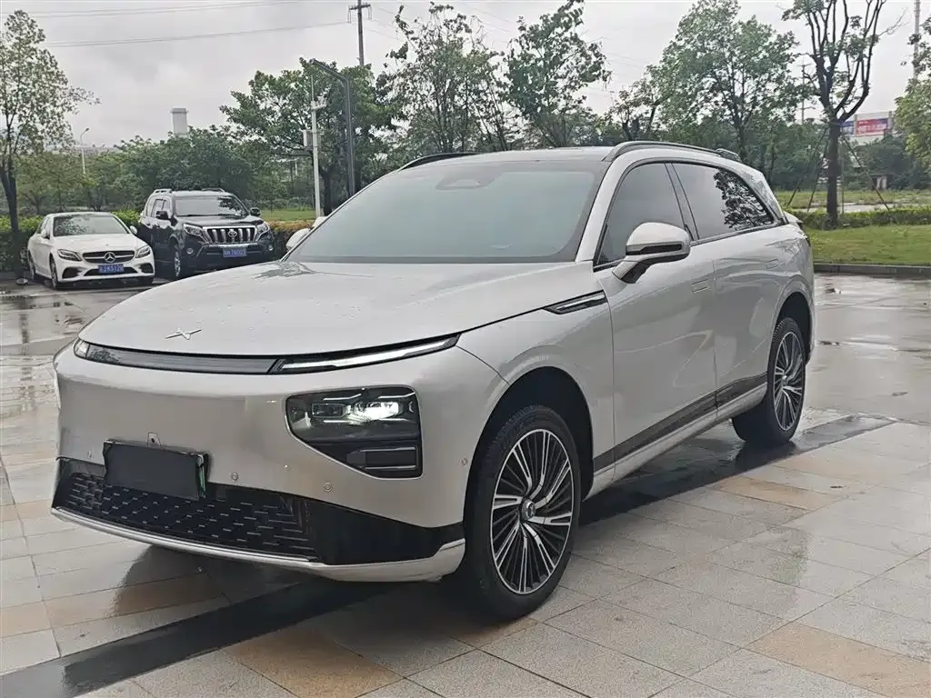 XPeng G9