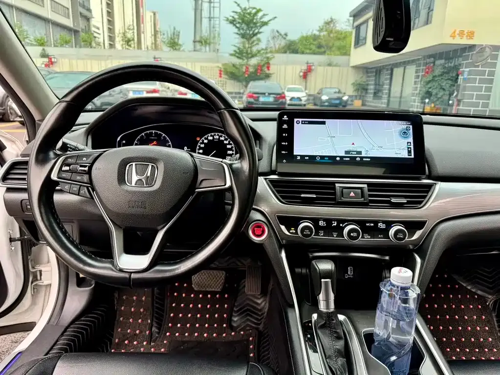 Honda Accord — фото 5