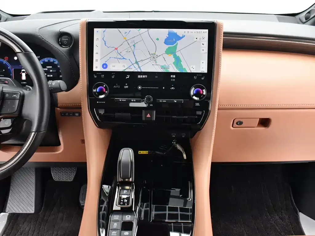 Toyota Alphard — фото 9