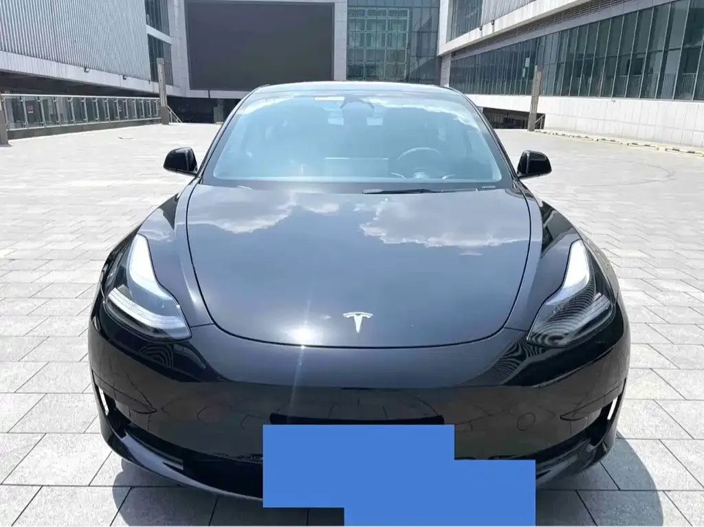 Tesla Model 3 — фото 2