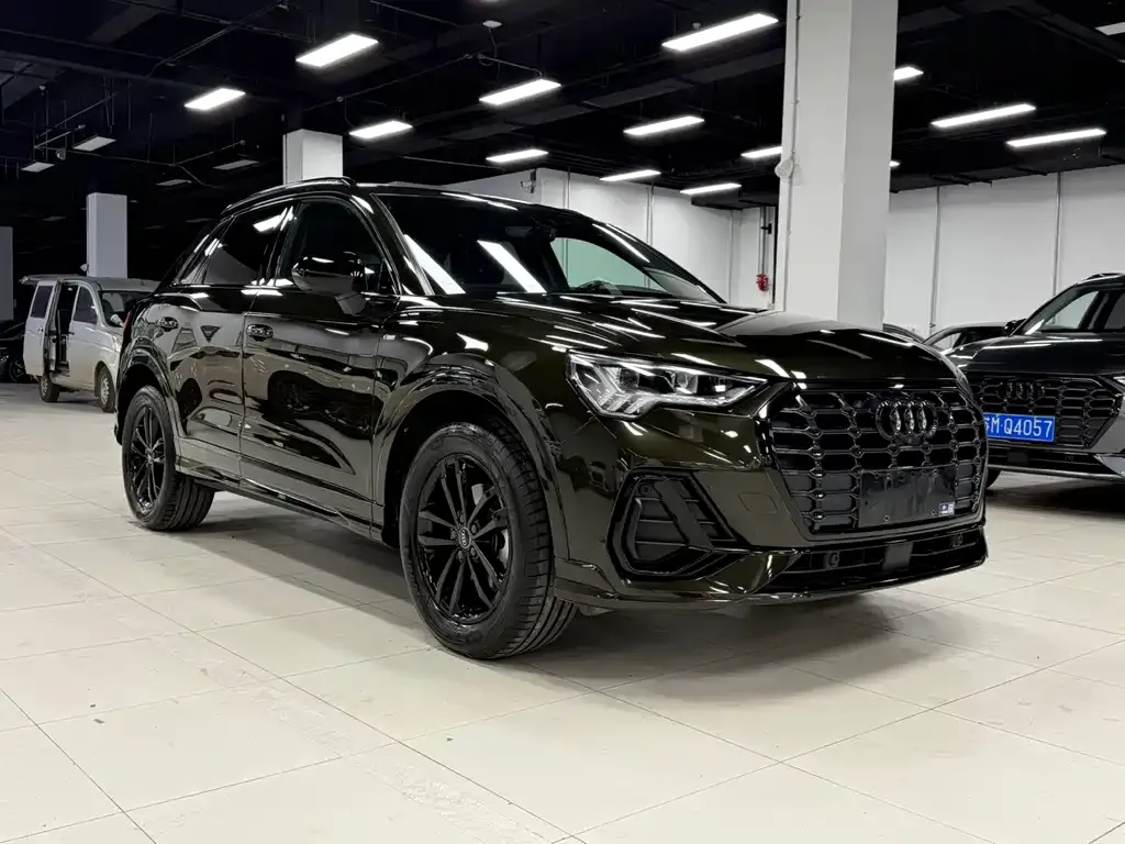 Audi Q3 — фото 10