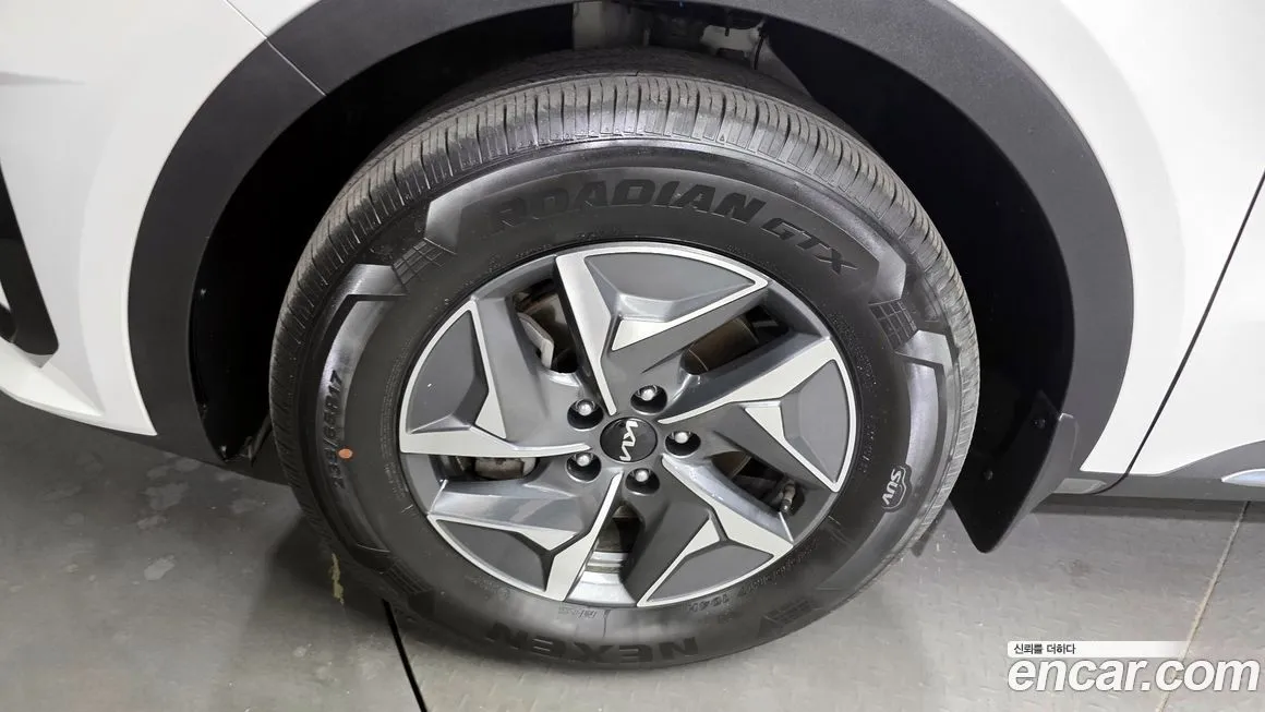 Kia Sorento — фото 9