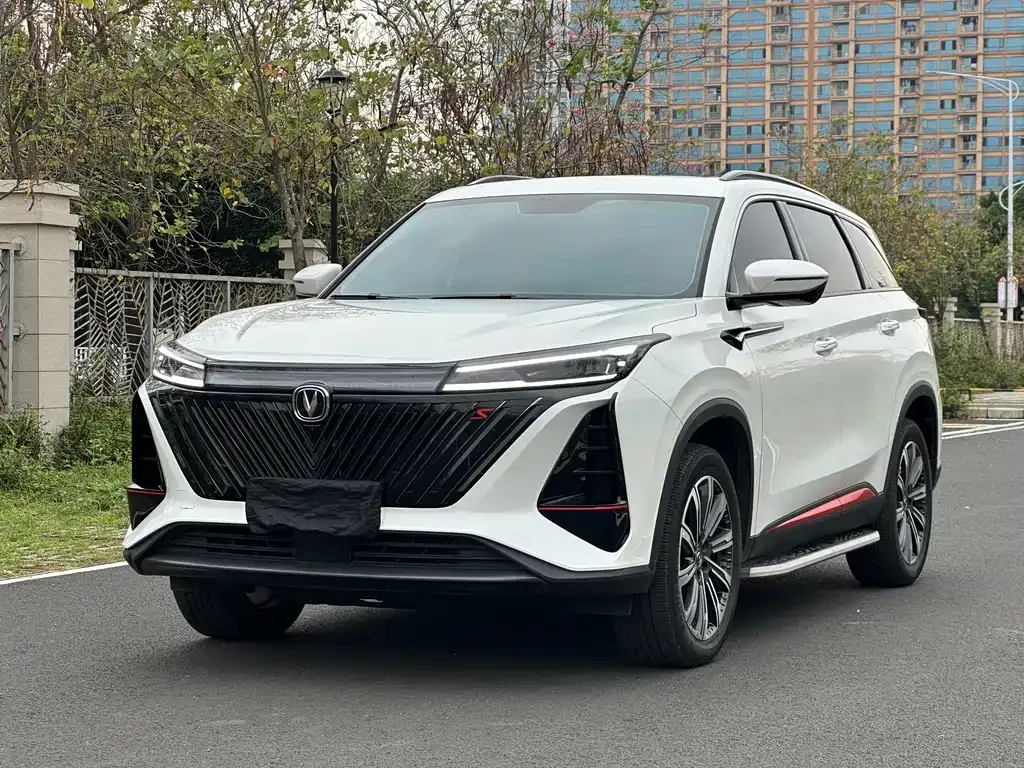 Changan CS75PLUS — фото 1