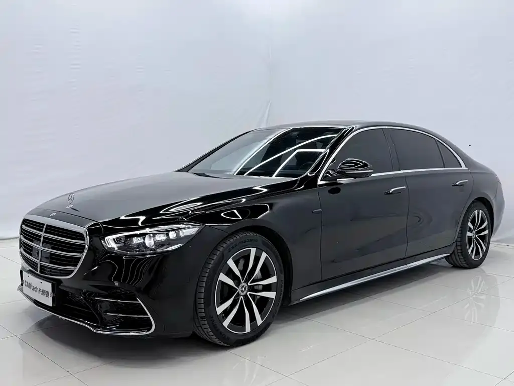 Mercedes-Benz S-Class — фото 1