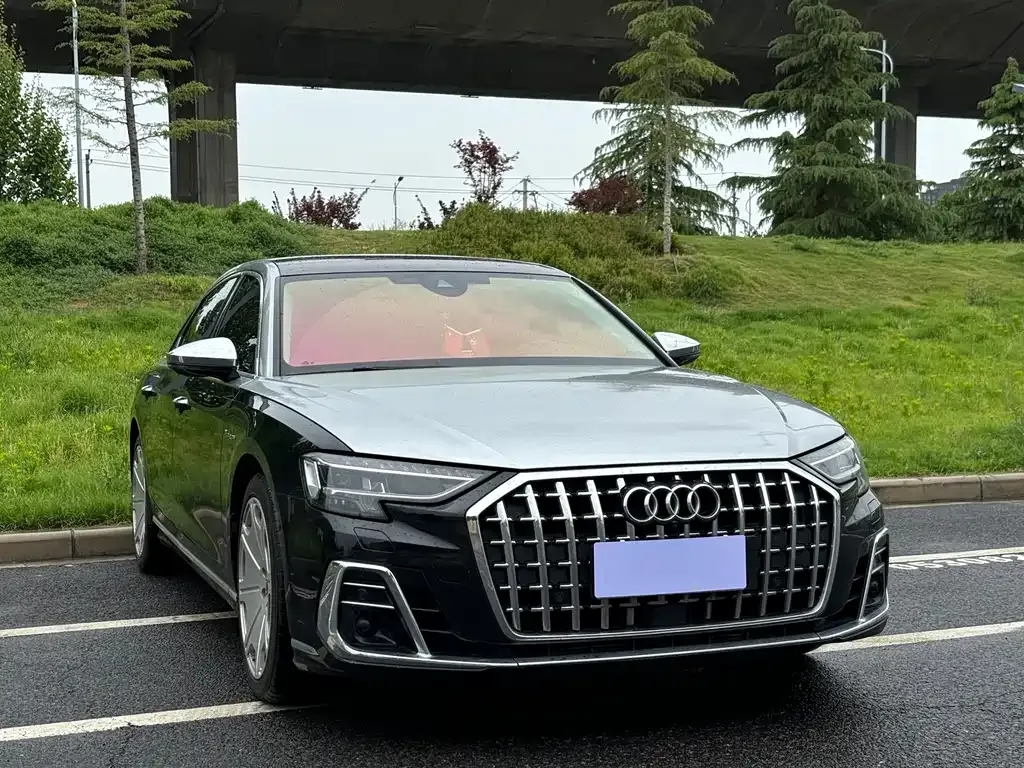 Audi A8 — фото 4
