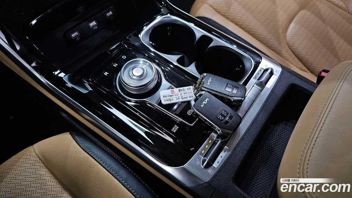 Kia Carnival — фото 10
