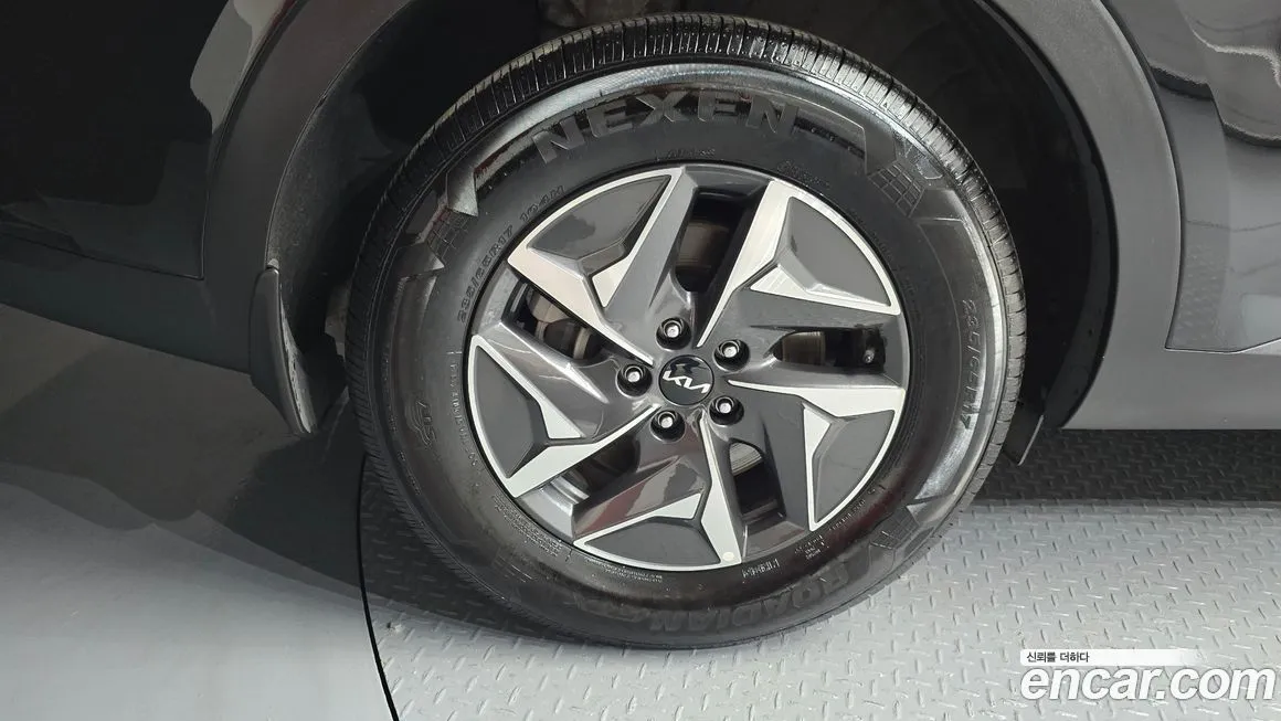 Kia Sorento — фото 9