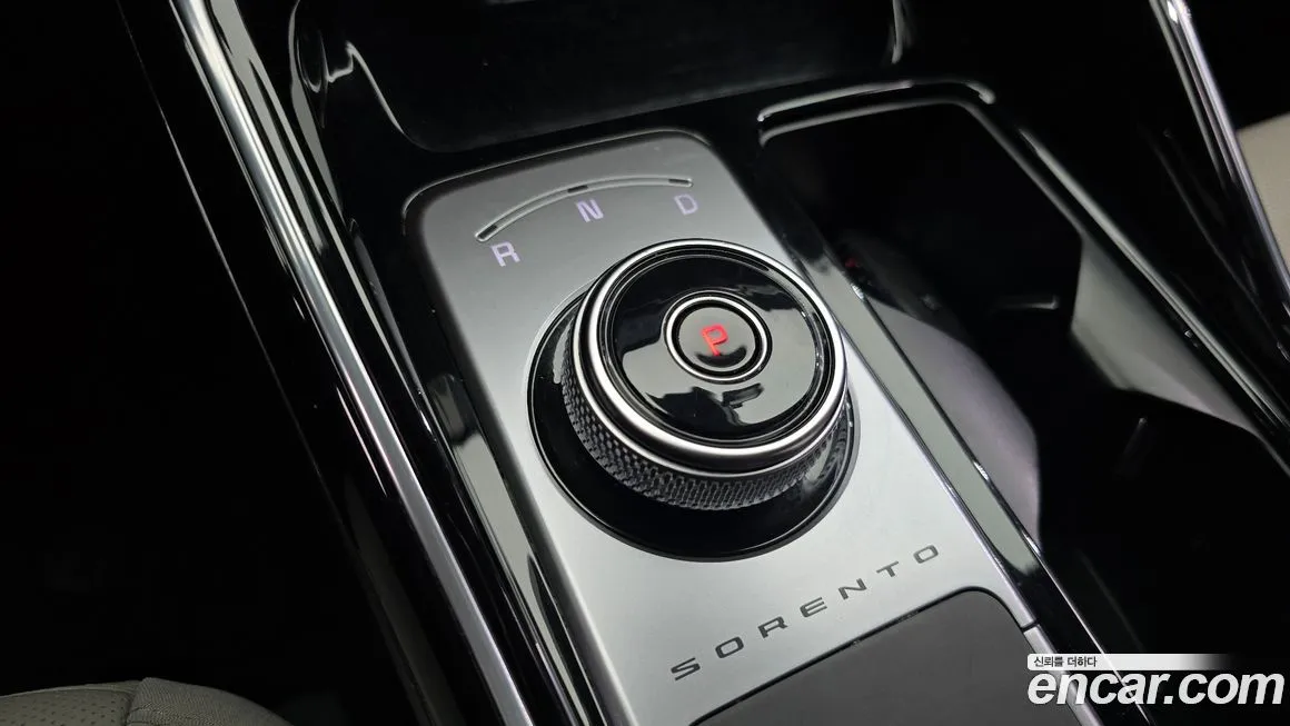 Kia Sorento — фото 7