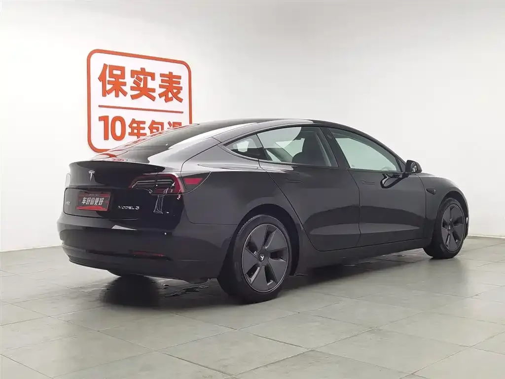 Tesla Model 3 — фото 5
