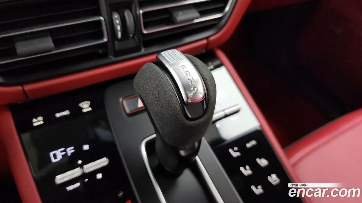 Porsche Macan 2022 из KR, фото 4