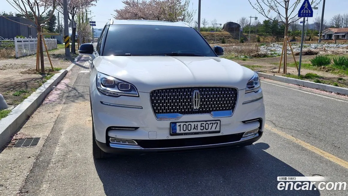 Lincoln Aviator — фото 1