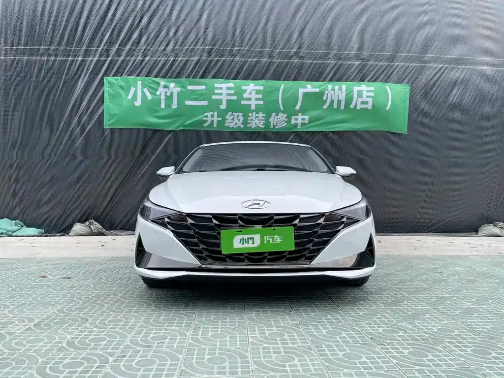Hyundai Elantra — фото 7
