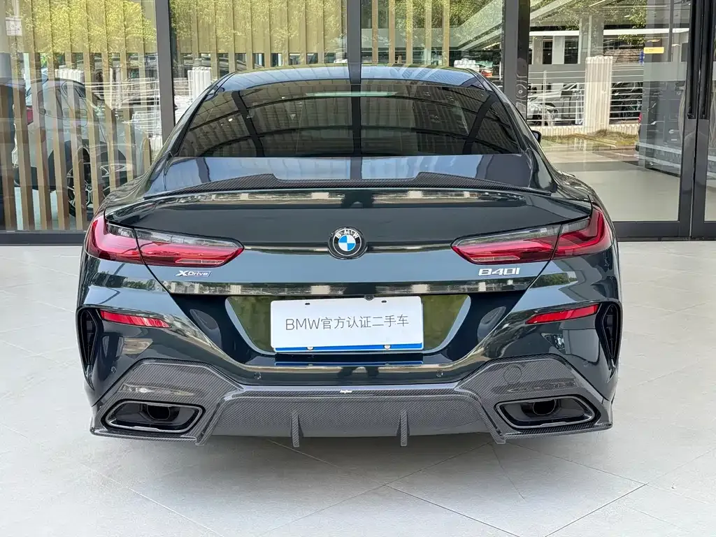 BMW 8 Series — фото 3