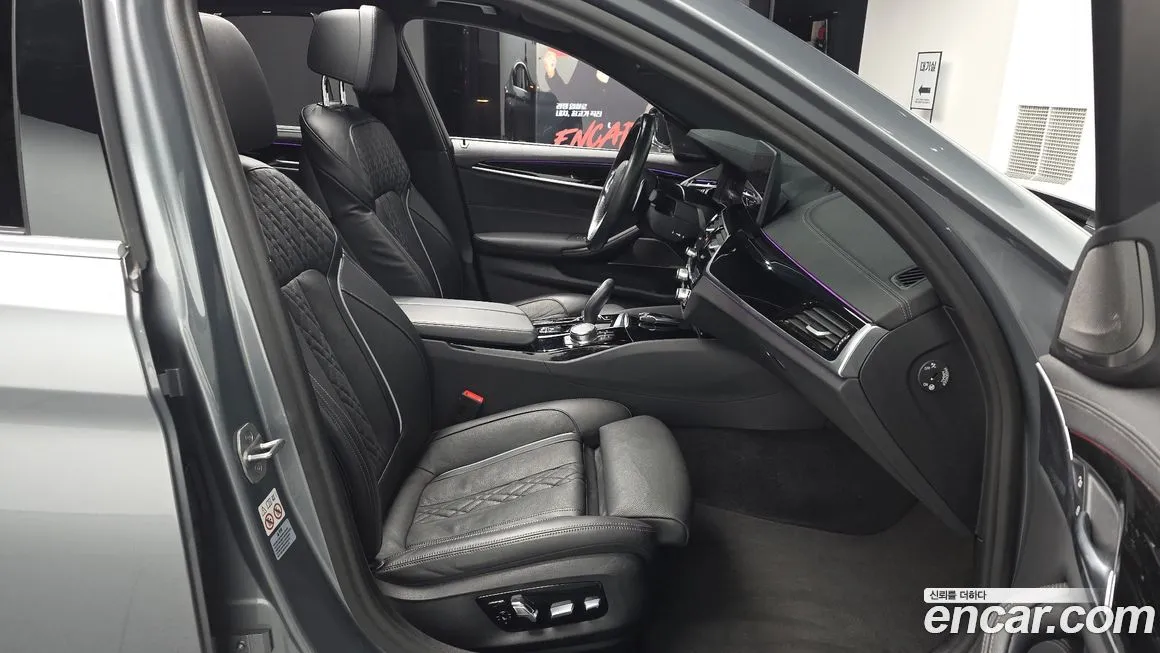 BMW 5-Series — фото 10