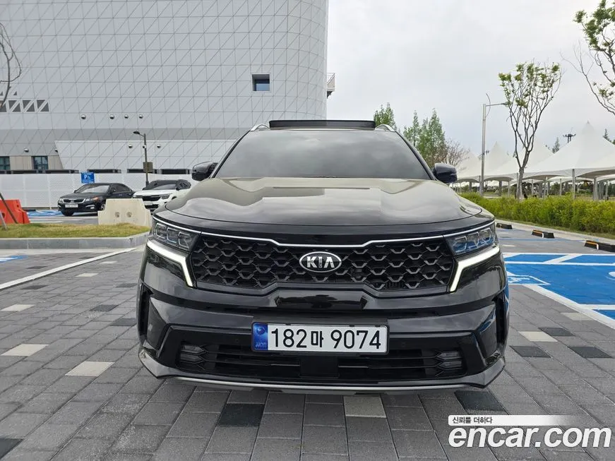 Kia Sorento — фото 8