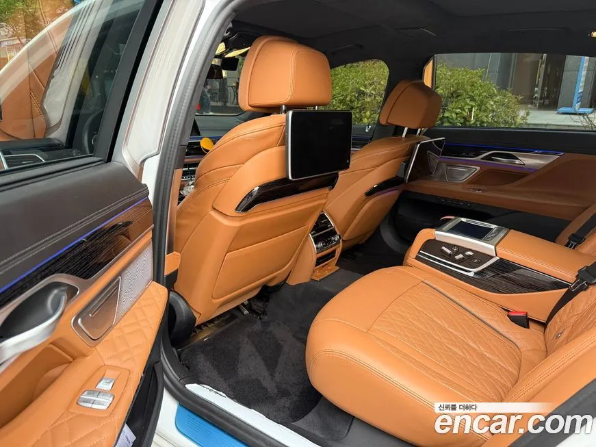 BMW 7-Series 2022 из KR, фото 2