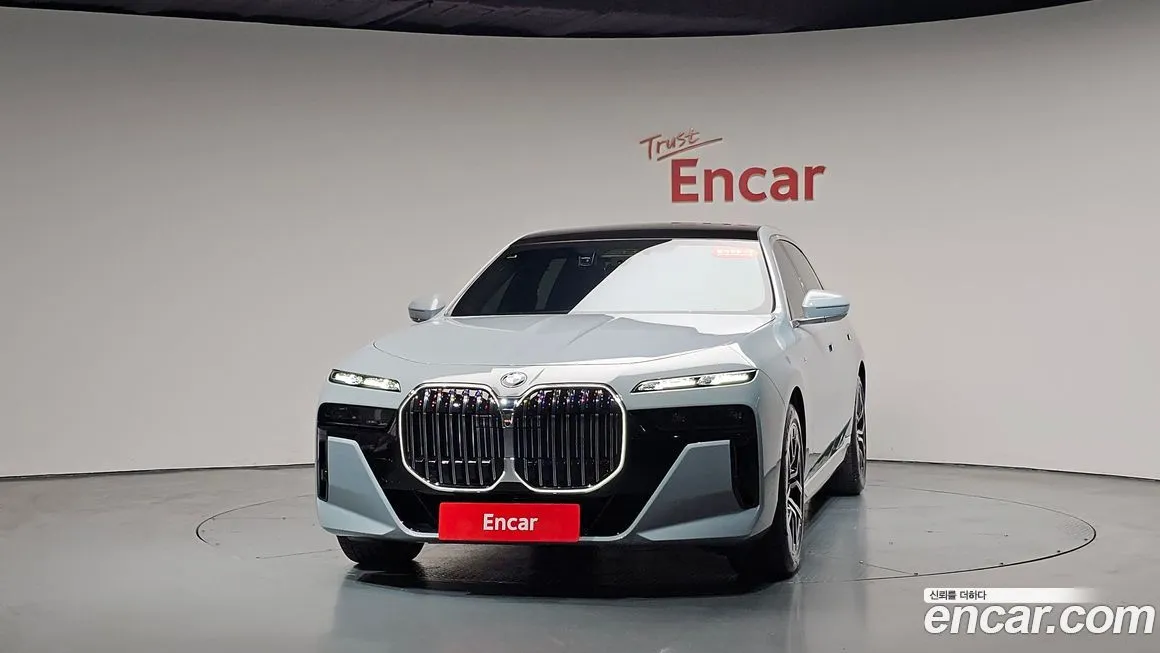 BMW 7-Series 2023 из KR, фото 3