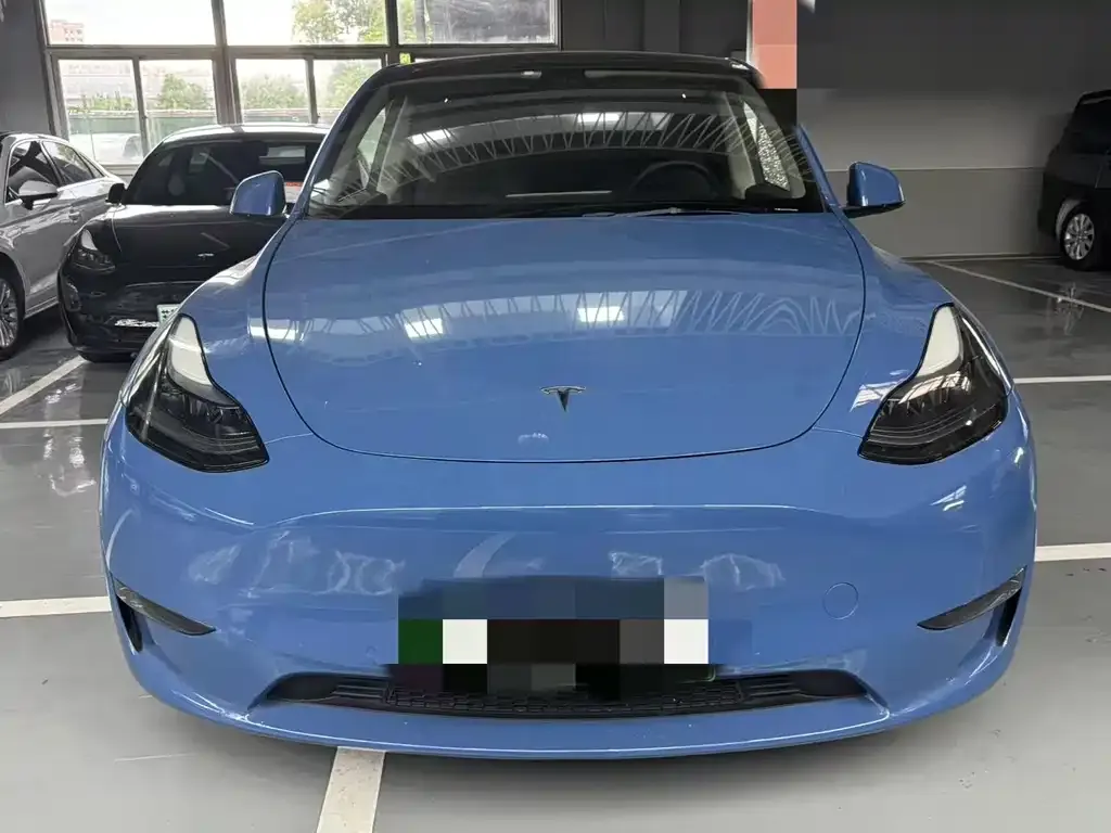 Tesla Model Y — фото 5