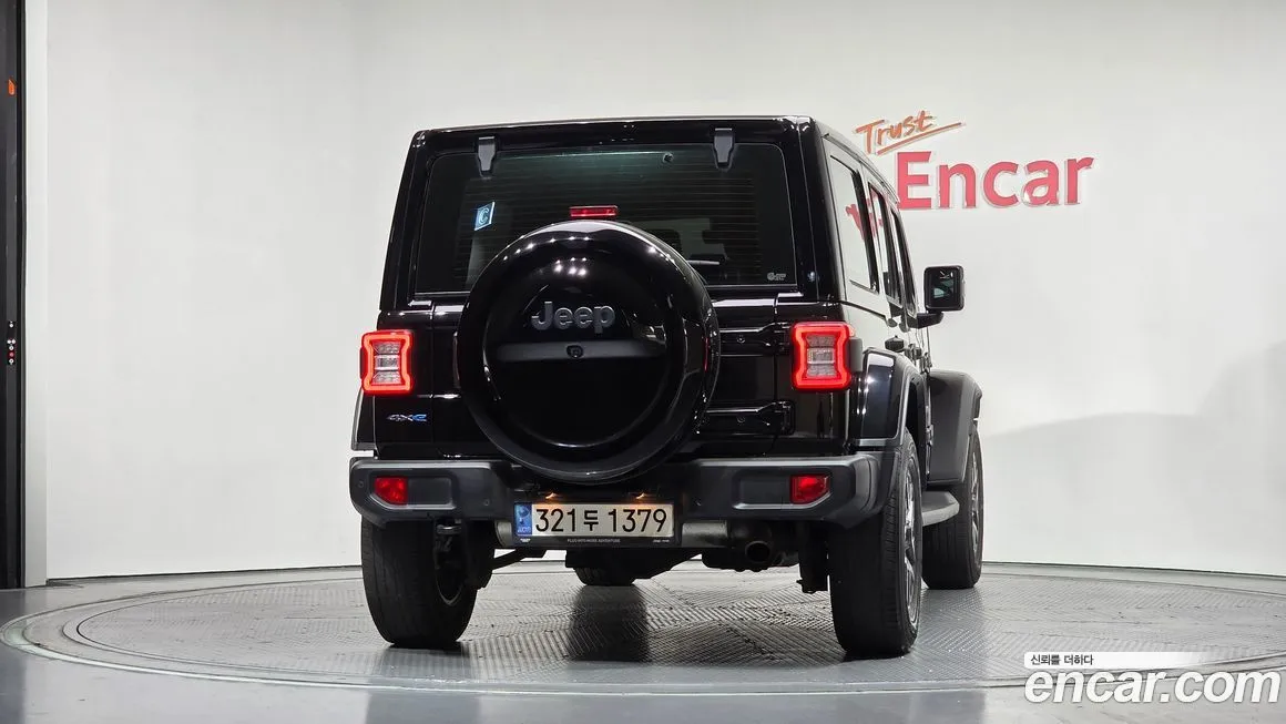 Jeep Wrangler — фото 2