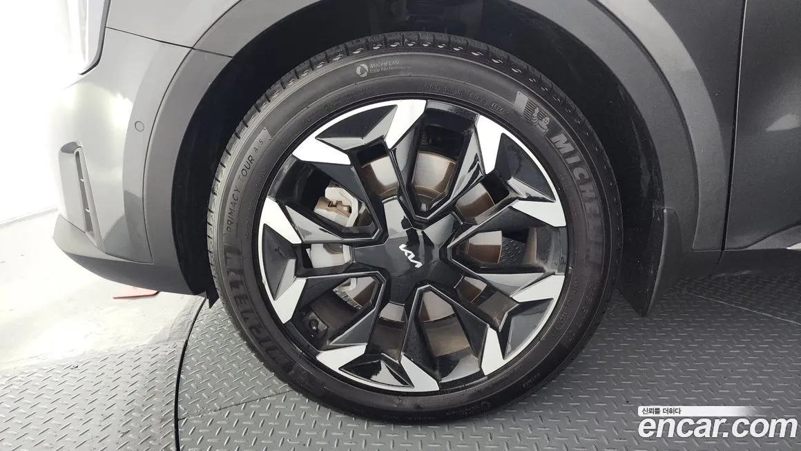 Kia Sorento — фото 10