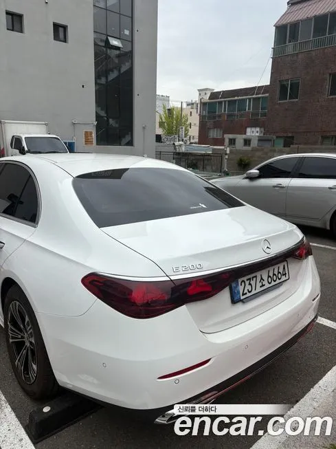 Mercedes-Benz E-Class 2025 из KR, фото 4