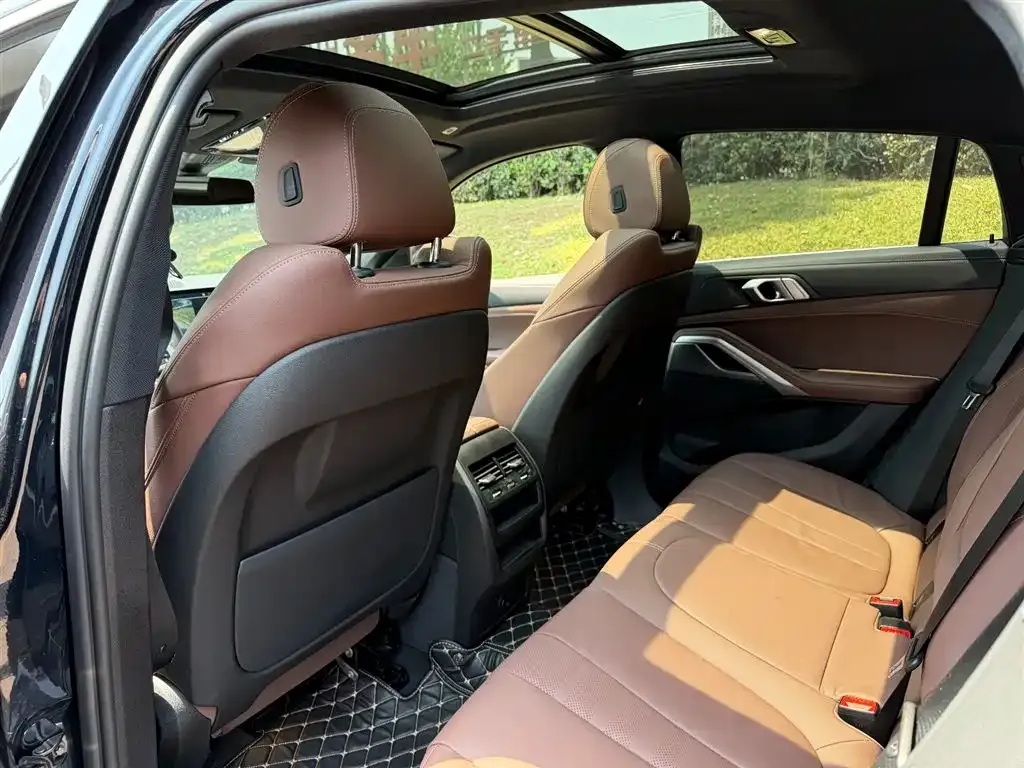BMW X6 2021 из CN, фото 3