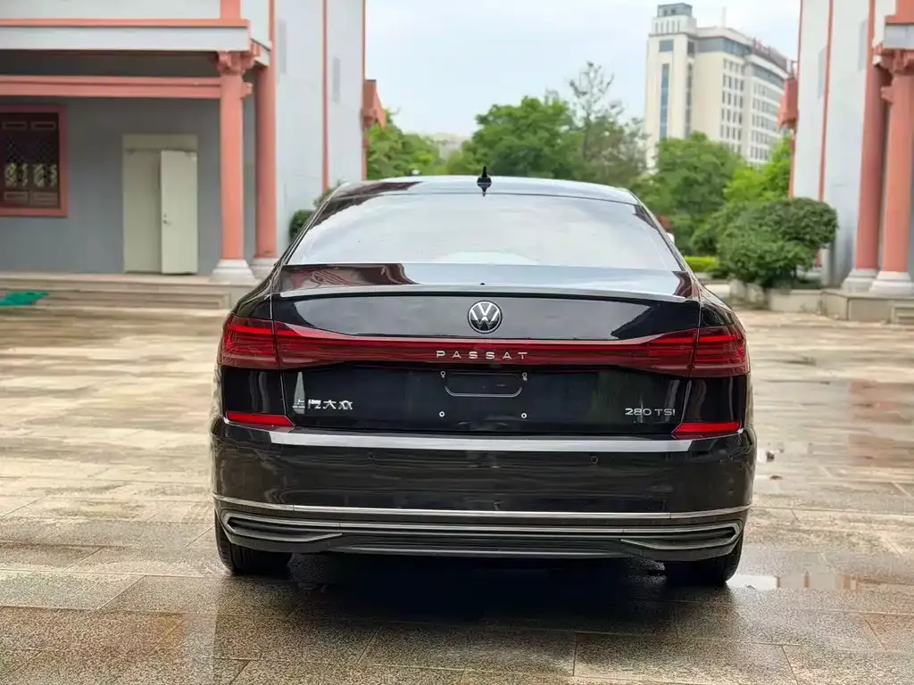 Volkswagen Passat 2022 из CN, фото 3