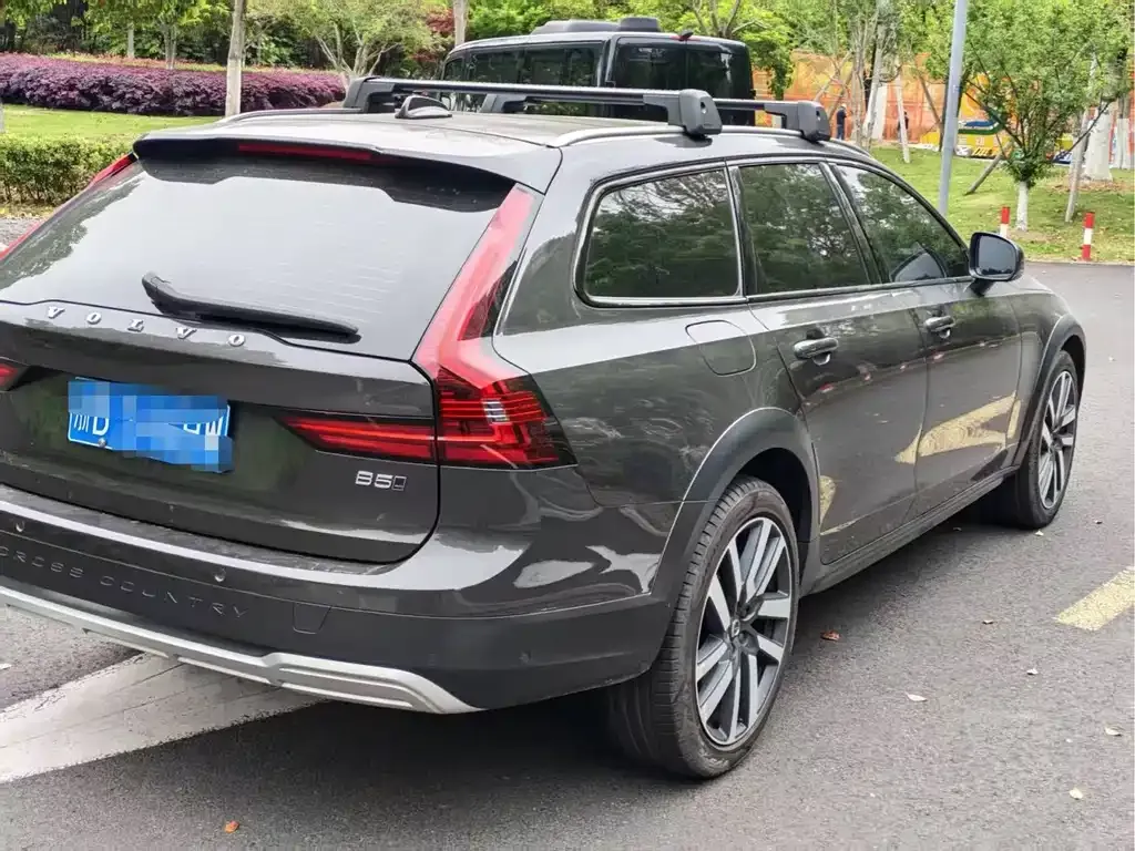 Volvo V90 — фото 10