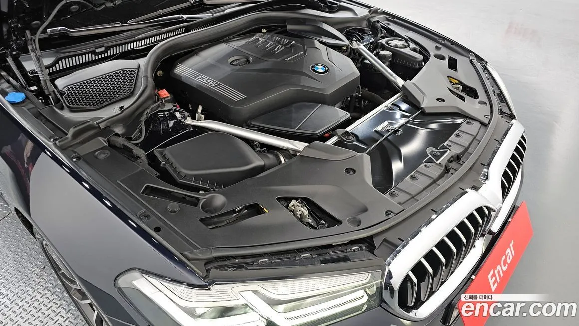 BMW 5-Series 2023 из KR, фото 9