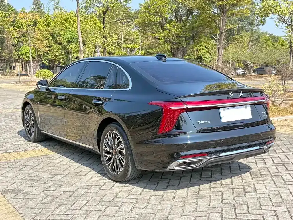 Hongqi H5 — фото 5