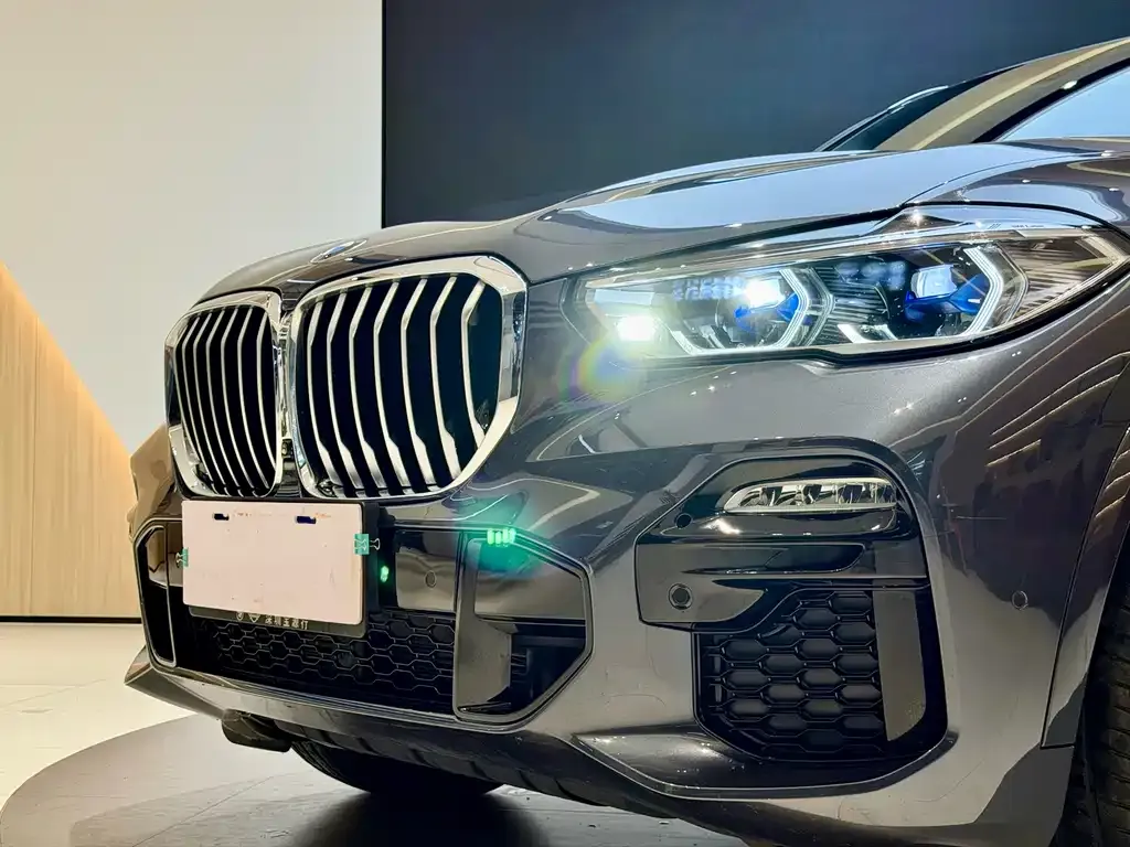 BMW X5 (Import) — фото 4