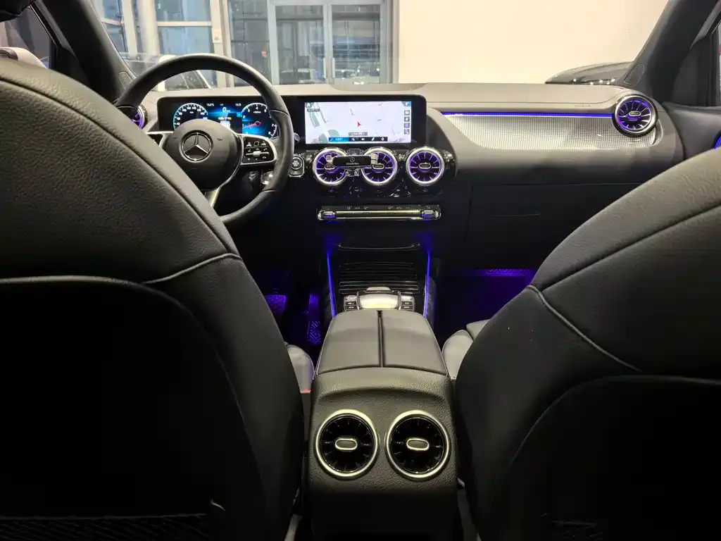 Mercedes-Benz GLA — фото 5
