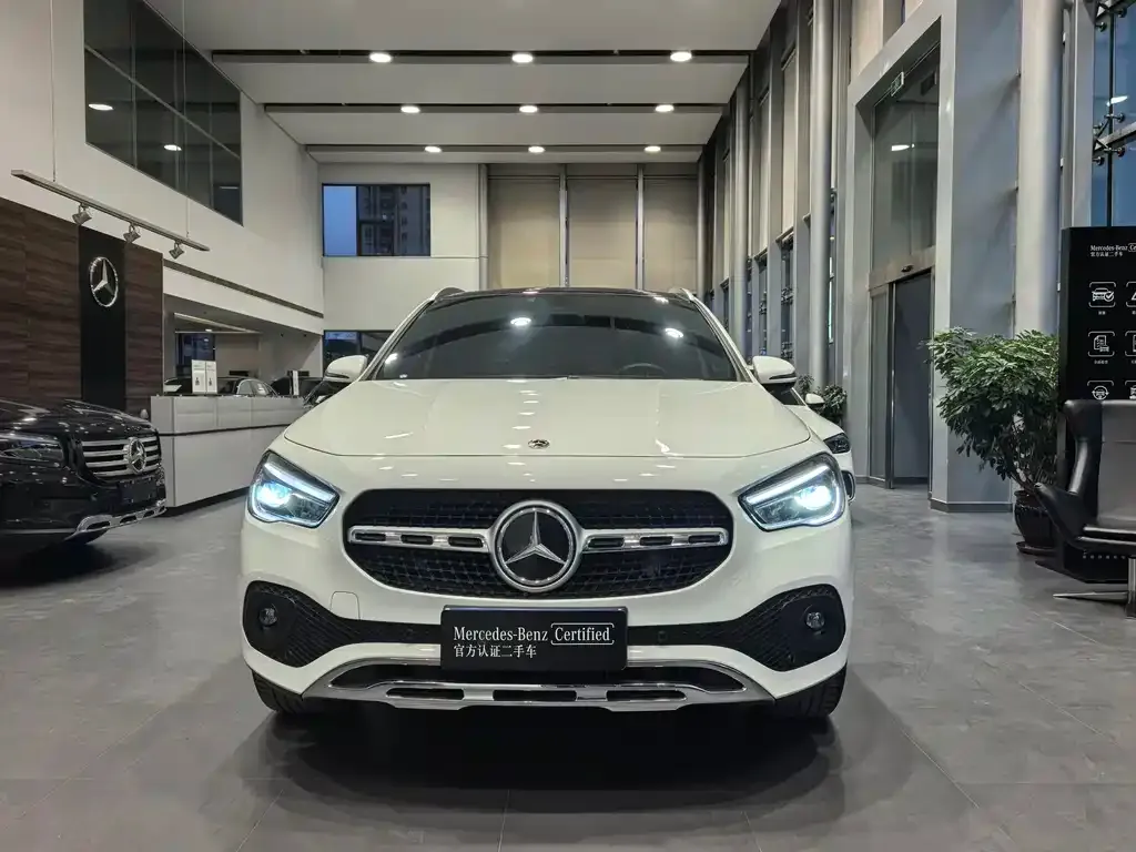 Mercedes-Benz GLA — фото 6