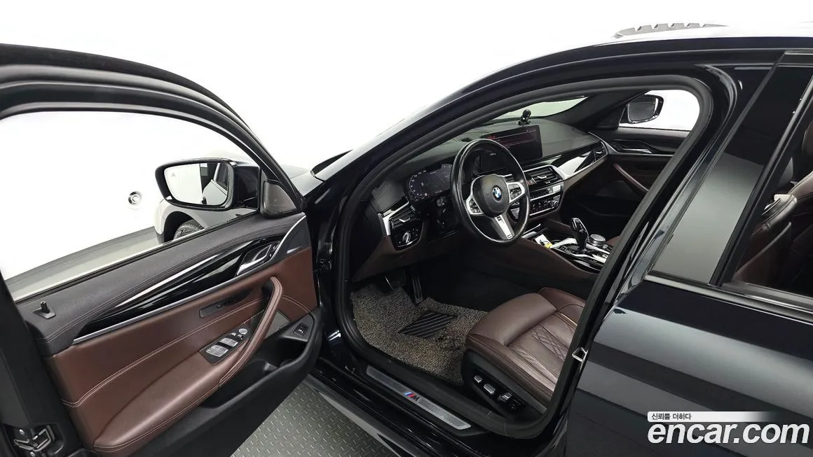 BMW 5-Series 2022 из KR, фото 3
