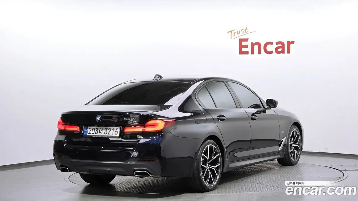 BMW 5-Series 2022 из KR, фото 2