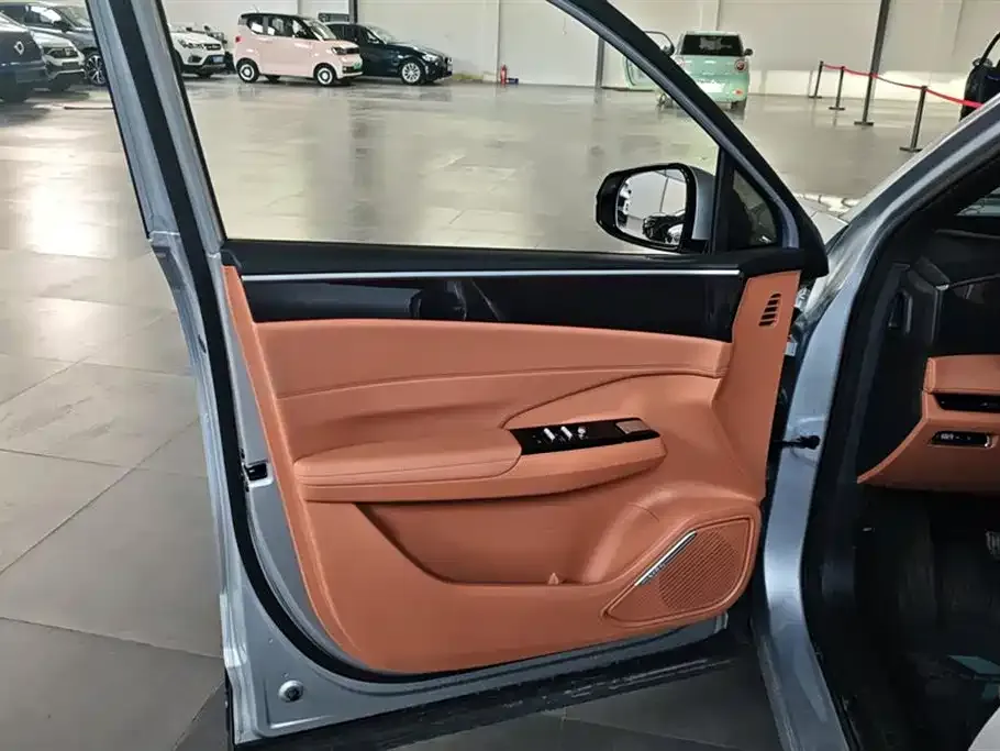 Geely Galaxy L7 — фото 9